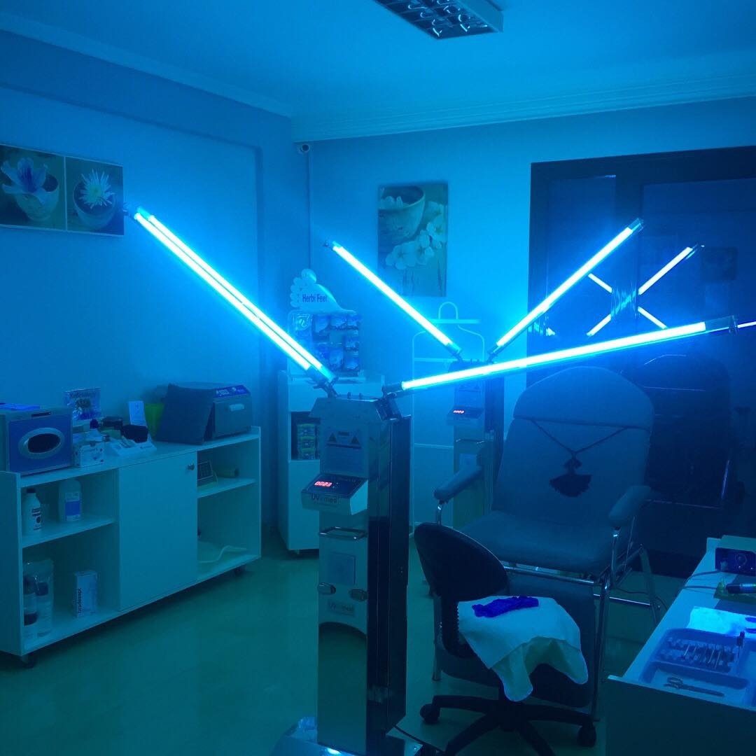 hospital room sterilization using Sterilizer Machine UV-C device